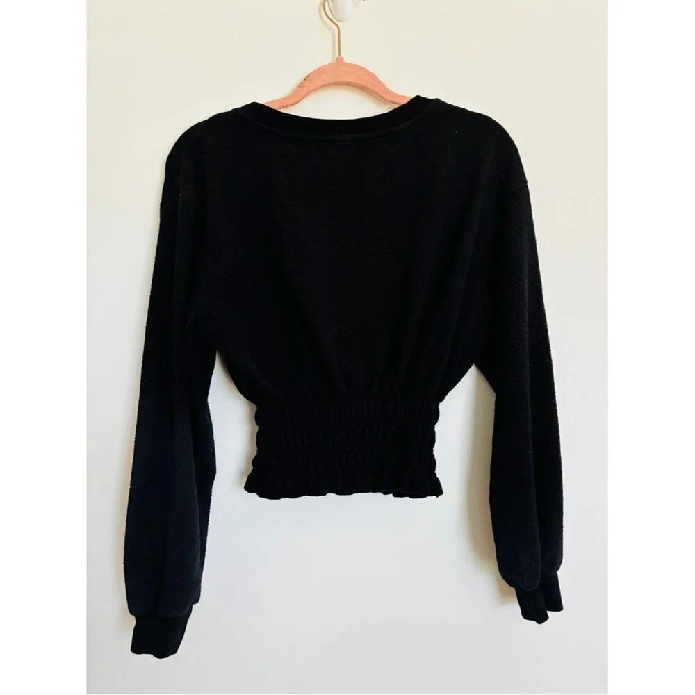 Anthropologie Maeve Black Long-Sleeve Cropped Sweatshirt with Smocked Waist smal